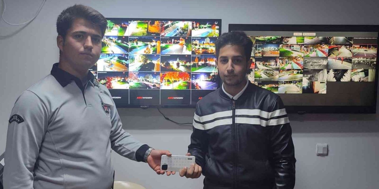 Zabıta ekipleri 456 adet değerli eşyayı sahiplerine ulaştırdı