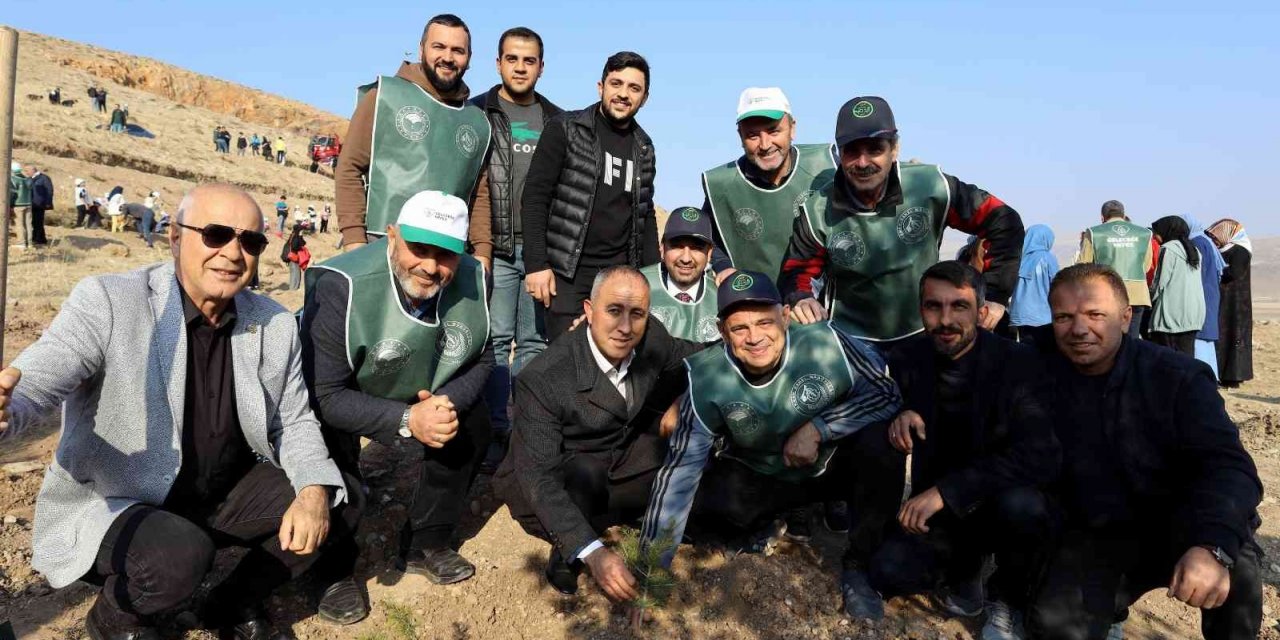 Yahyalı’da Fidanlar toprakla Buluştu