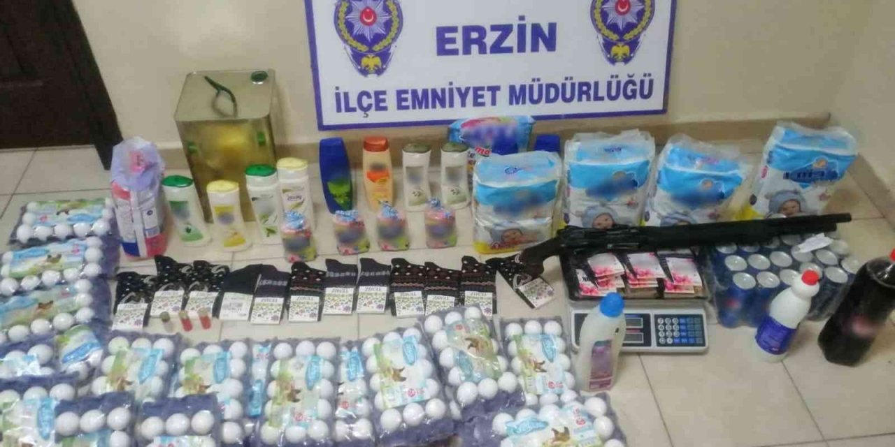 Erzin’de markete giren 4 hırsızlık şüphelisi yakalandı
