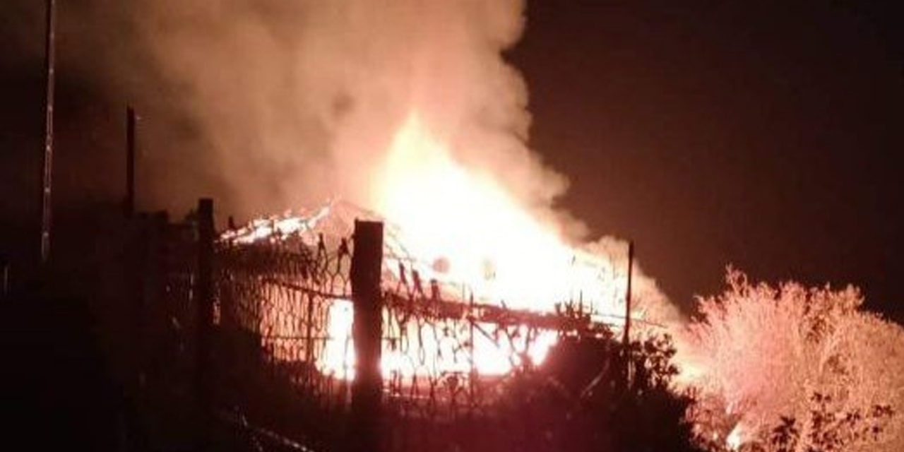 Çorum’da çıkan yangında ev kullanılamaz hale geldi