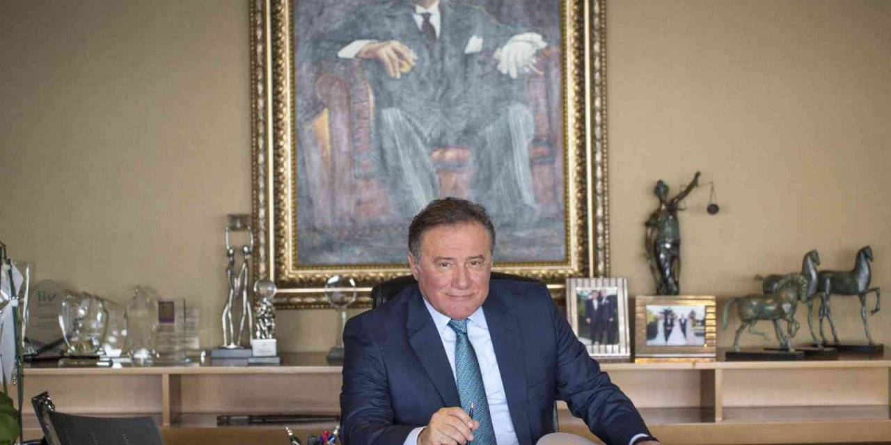 Tek Eğitimci olarak evrensel 50 iş adamı listesine girdi