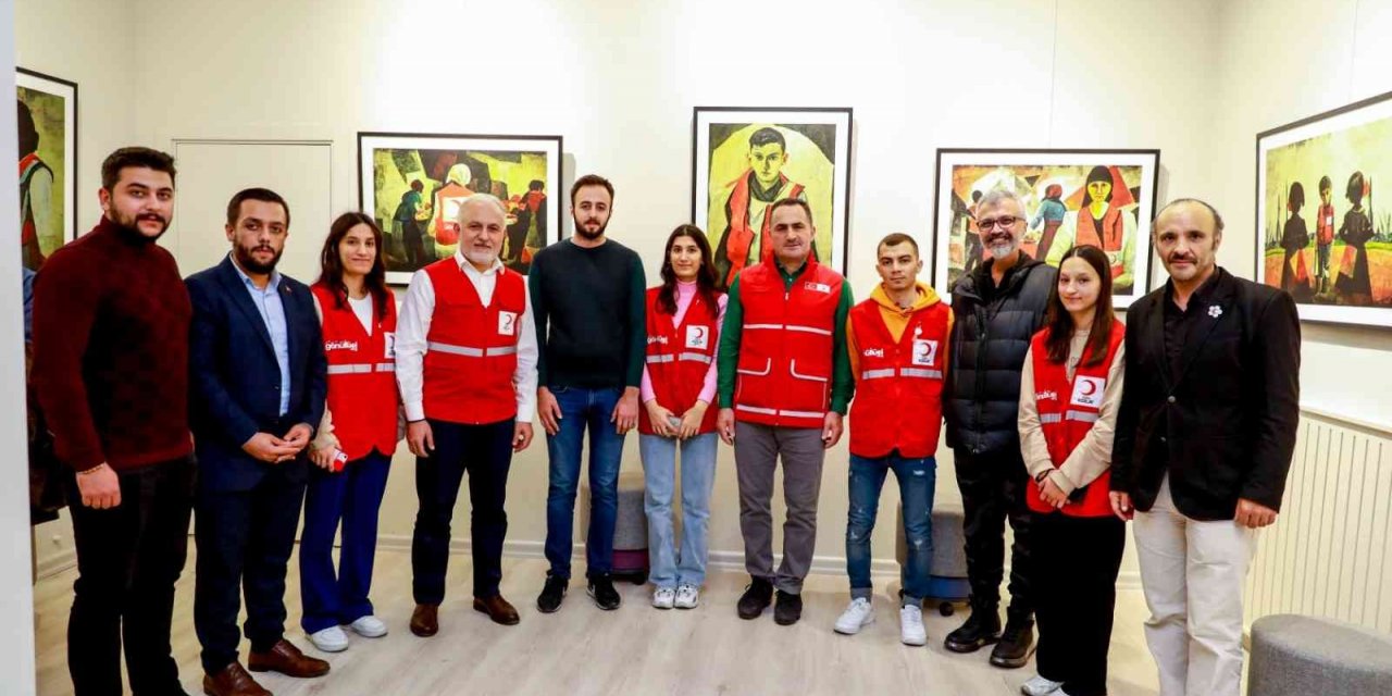 “Hilal-İ Ahmer”den bugüne; gönüllülük kavramı “Kırmızı Yelek” sergisi ile tuvale yansıyor