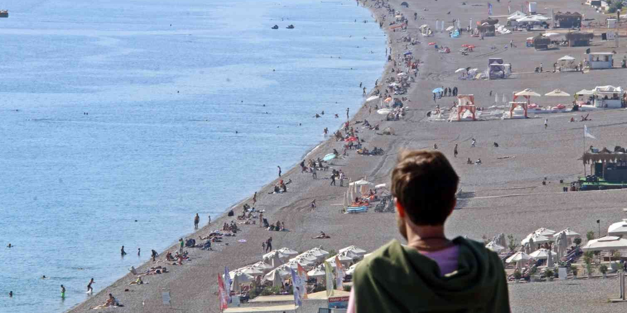 Antalya’da Kasım ayı ortasında Türkiye’yi kıskandıran görüntüler!
