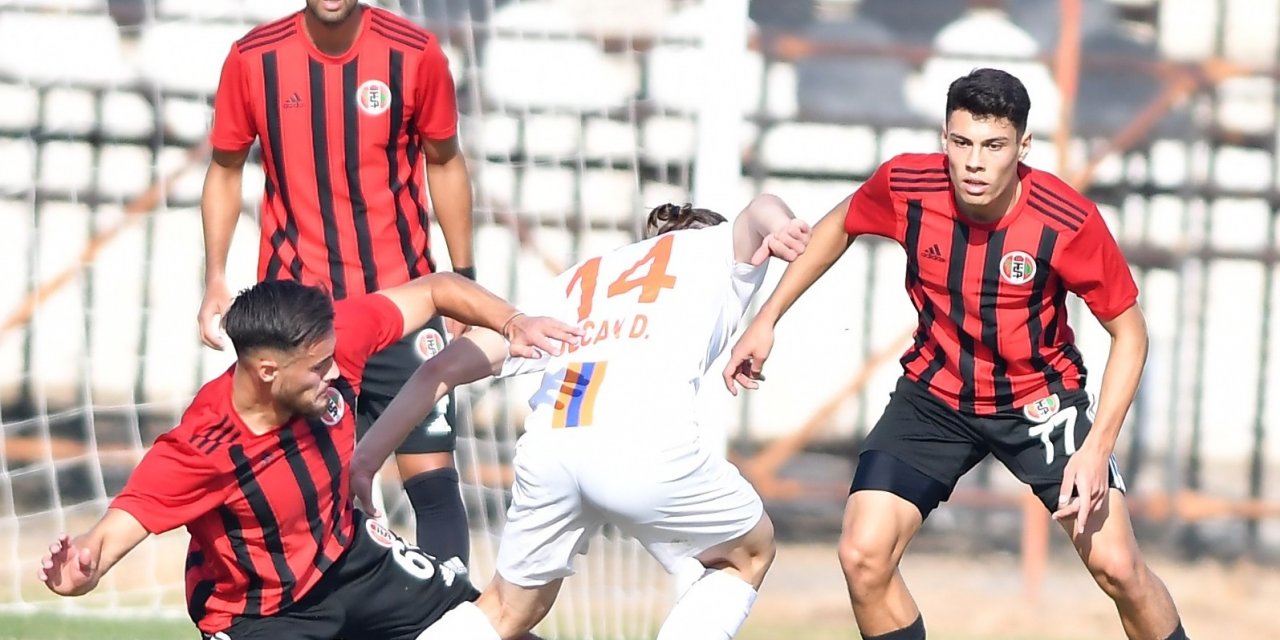 TFF 3. Lig: Turgutluspor: 0 - A. Eynesil Belediyespor: 1