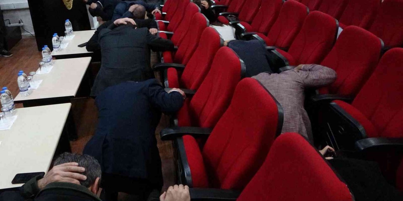 Muğla’da "Çök-Kapan-Tutun" tatbikatı gerçekleştirildi