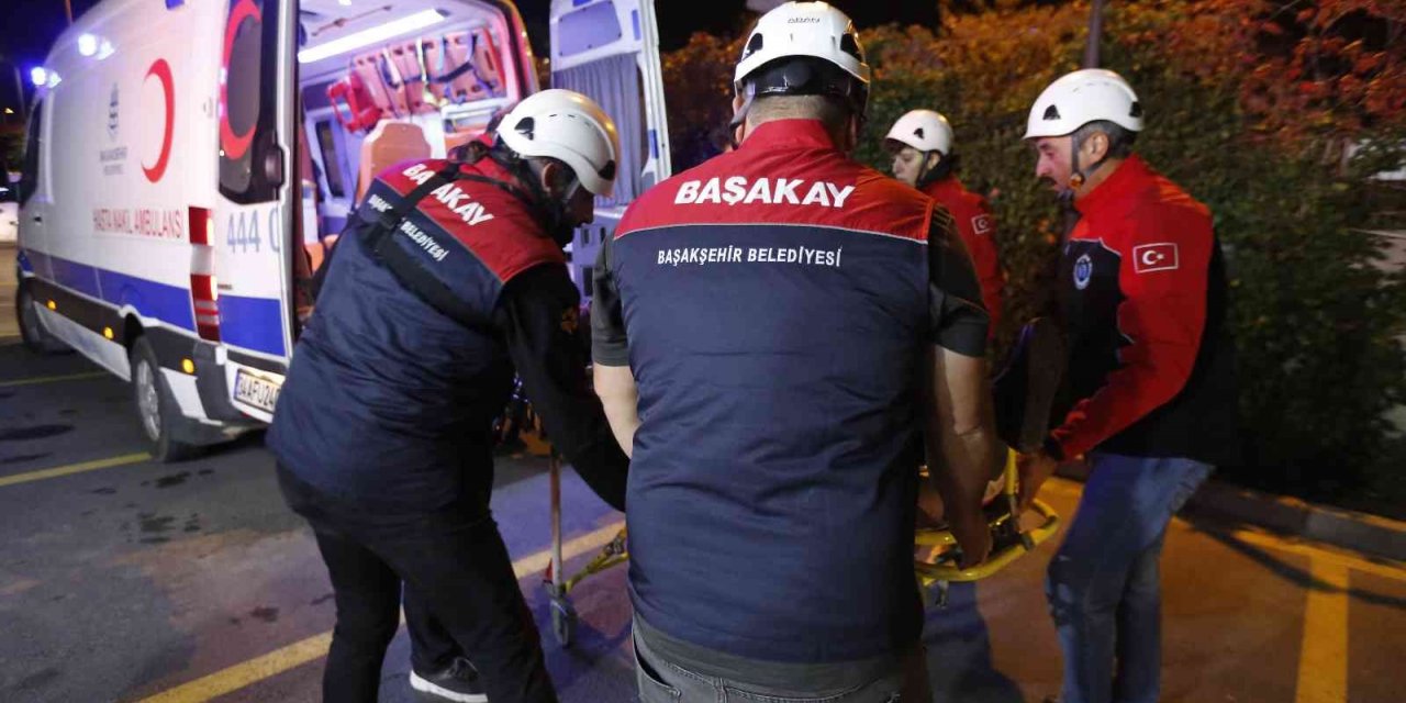 Başakşehir’de ’Çök-Kapan-Tutun’ tatbikatı gerçeği aratmadı