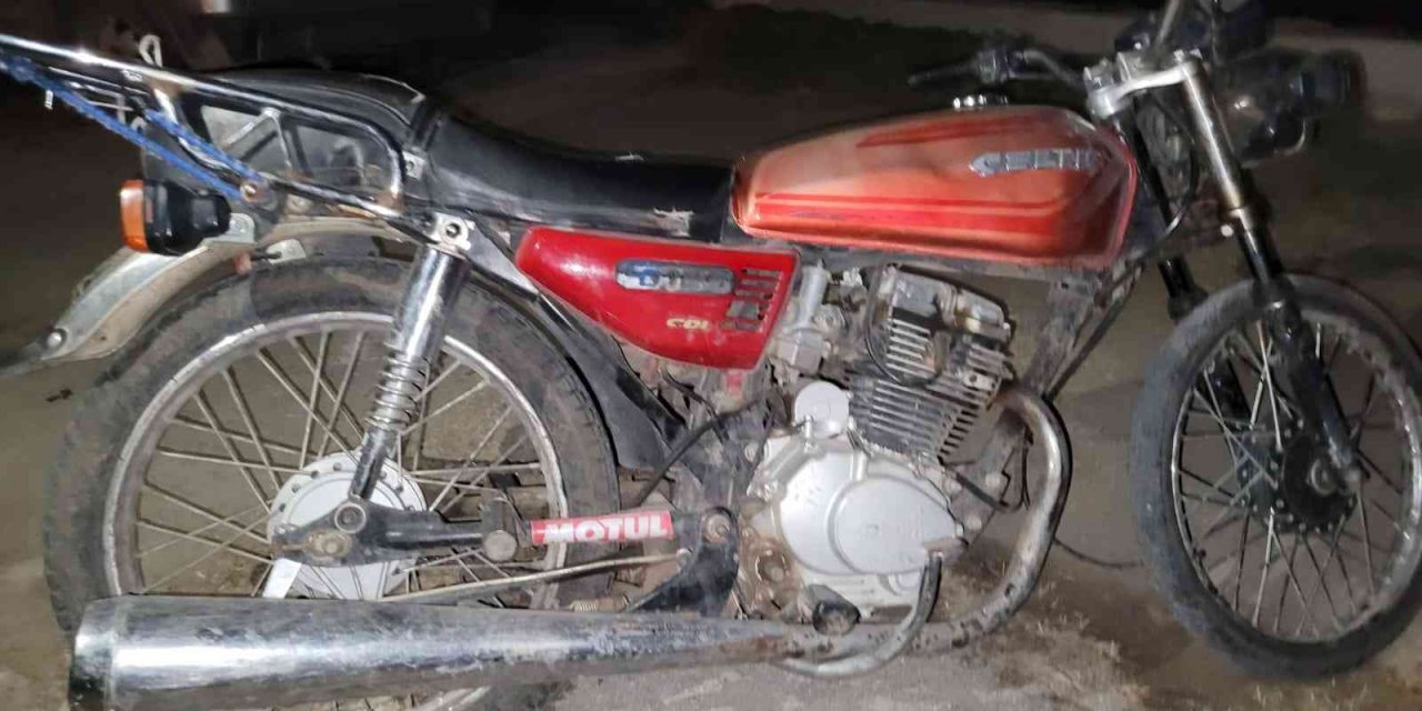 Çalınan motosiklet bulunarak sahibine teslim edildi