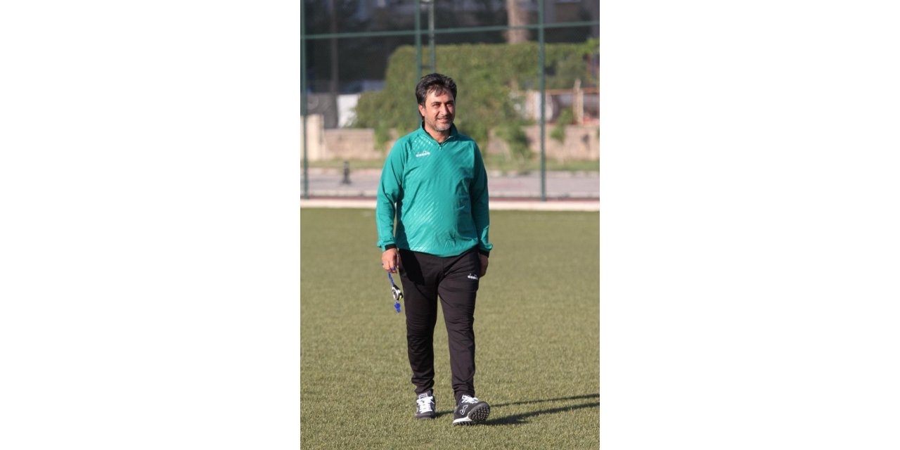 Develigücü Antrenörü Sebahattin Tekin istifa etti