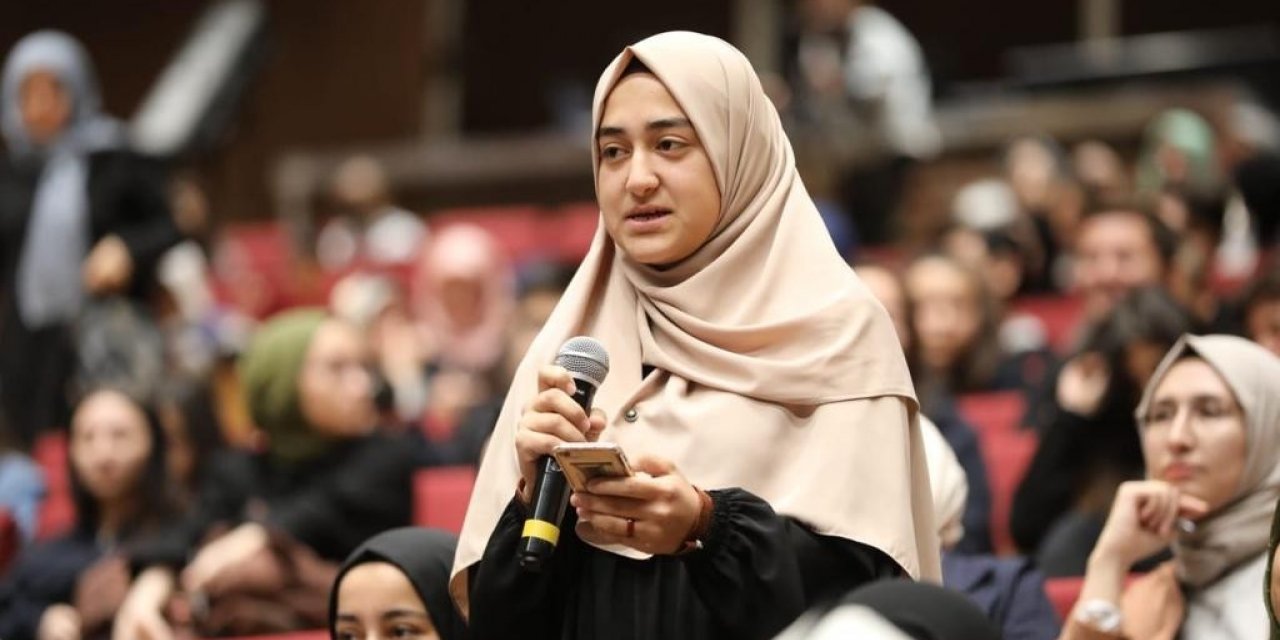 PAÜ’de ’Gençlik ve İnanç Eğilimleri’ ele alındı