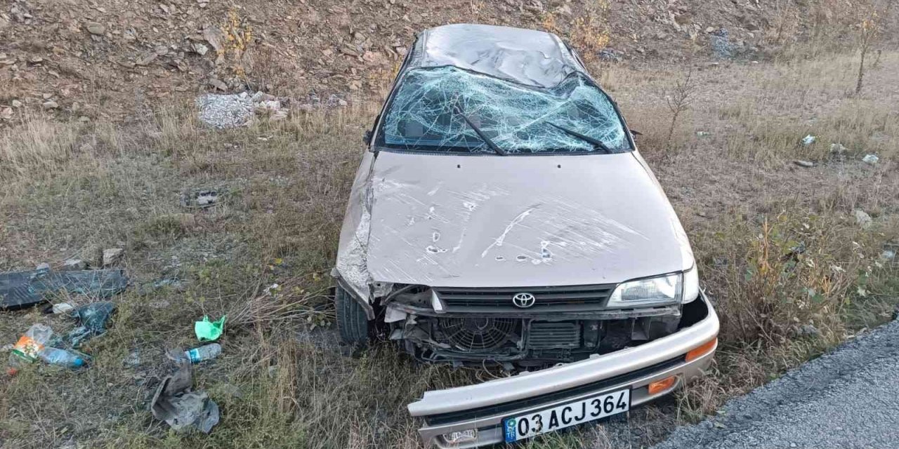 Takla atan otomobilde 4’ü aynı aileden 5 kişi yaralandı