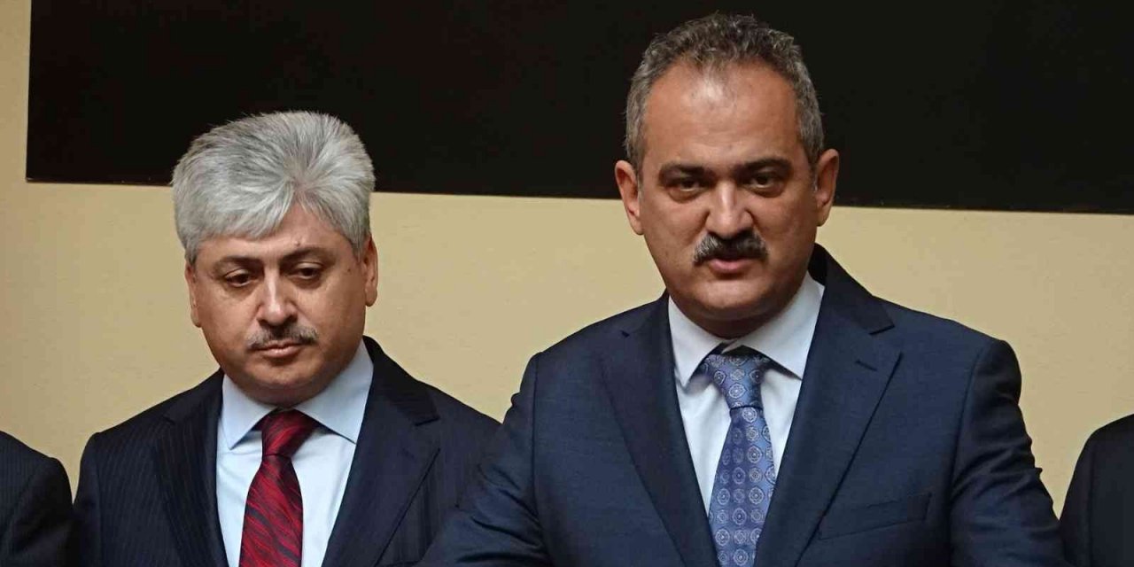 Bakan Özer: "Türkiye, bu coğrafyada yaşamanın bedelini geçmişte ödemiştir, bugün de ödemektedir, yarın da ödeyecektir"