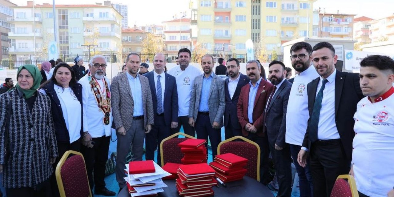 Elma Festivali’ne tam not