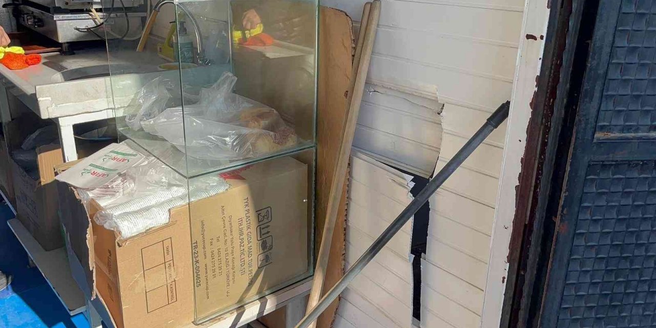 İş yerindeki paralarla kayıplara karıştı