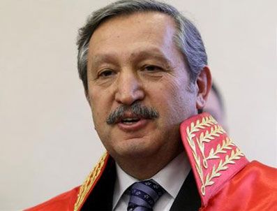 Paketi yerden yere vurdu