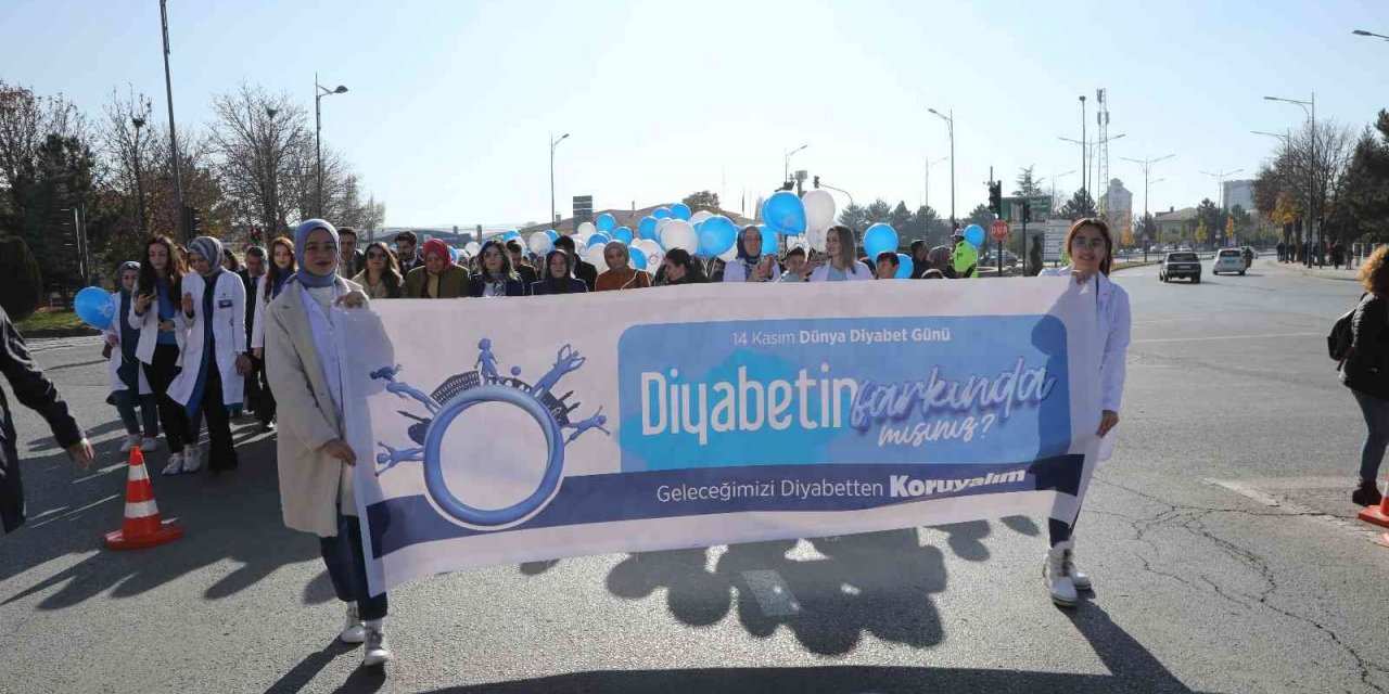 Türkiye’de bir ilk, bu kez diyetisyenler yürüdü