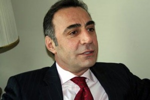 O afişe Berhan Şimşek mi onay verdi?