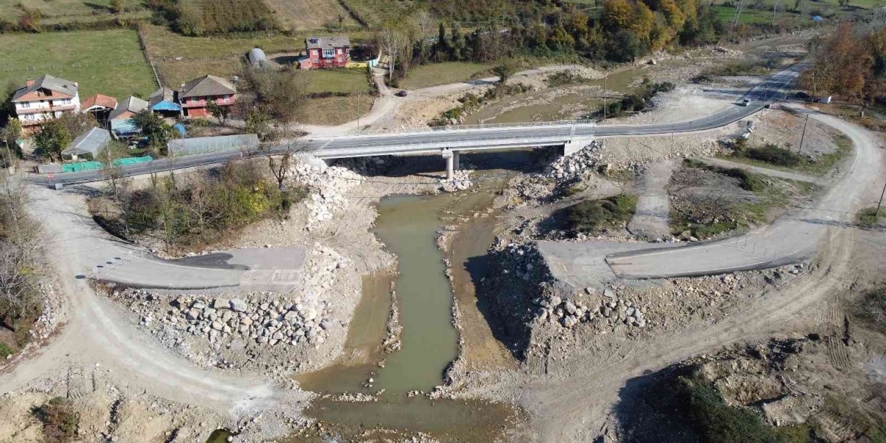 Sel bölgesindeki köprü inşaatı tamamlandı