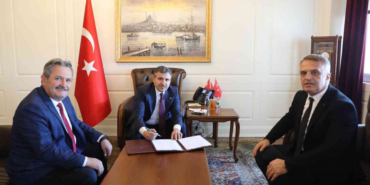 Cumayeri’ne 5 bin ton asfalt serilecek