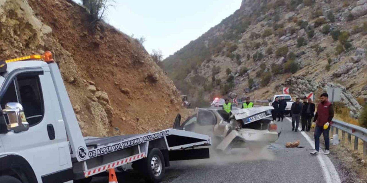 Adıyaman’da takla atan otomobildeki 2 kişi yaralandı