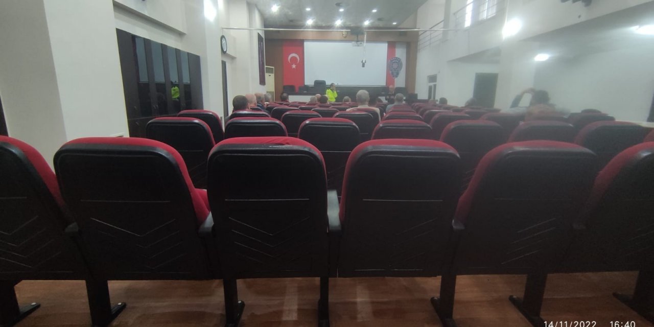 Muğla’da fahri trafik müfettişlerine eğitim verildi