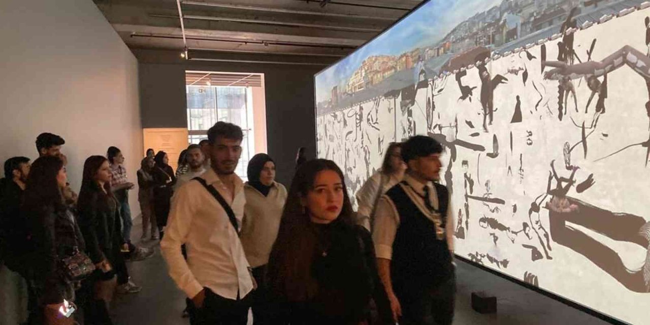 NEVÜ’lü öğrenciler 17. İstanbul Bienali’ne katıldı