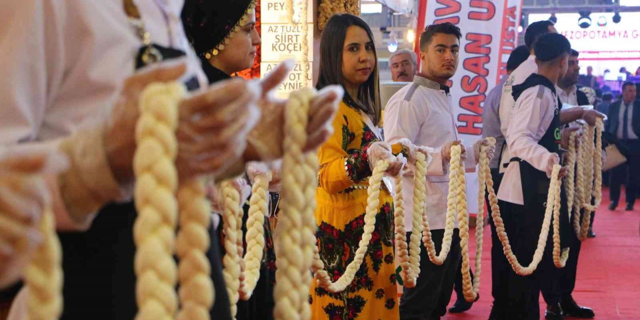 Diyarbakır’da yöresel lezzetler fuarı açıldı