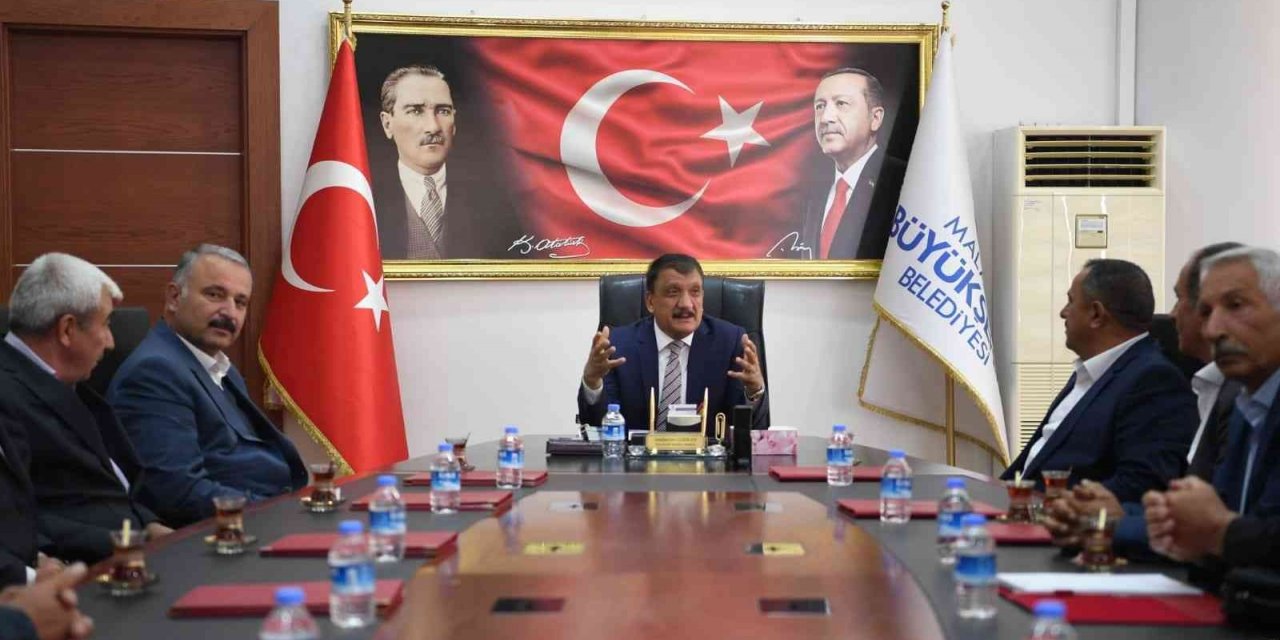 Gürkan, “İlçelerimizin tamamına adil ve adaletli bir şekilde hizmet götürüyoruz”