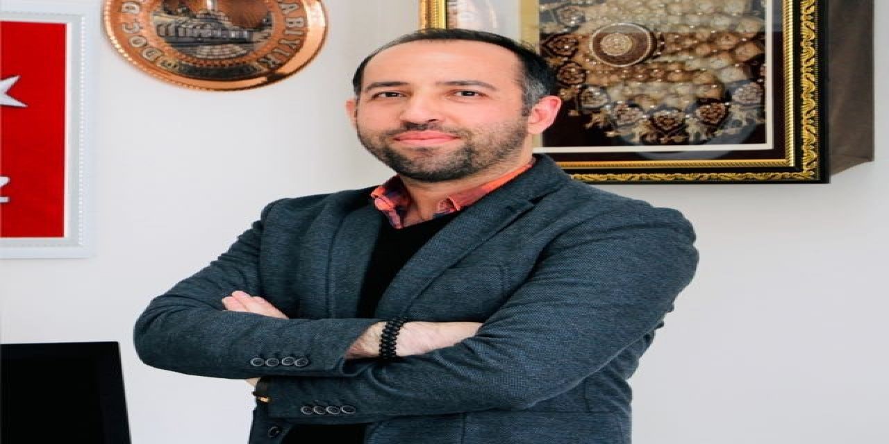 Sosyolog Palabıyık: "AK Parti’nin izlediği politikaların başarısı arttıkça, ülkemize karşı iç ve dış saldırılar artıyor"