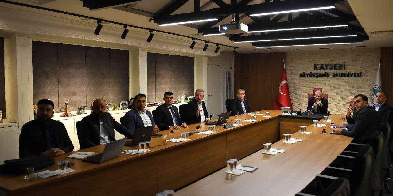 Başkan Büyükkılıç’a ulaşım sunumu