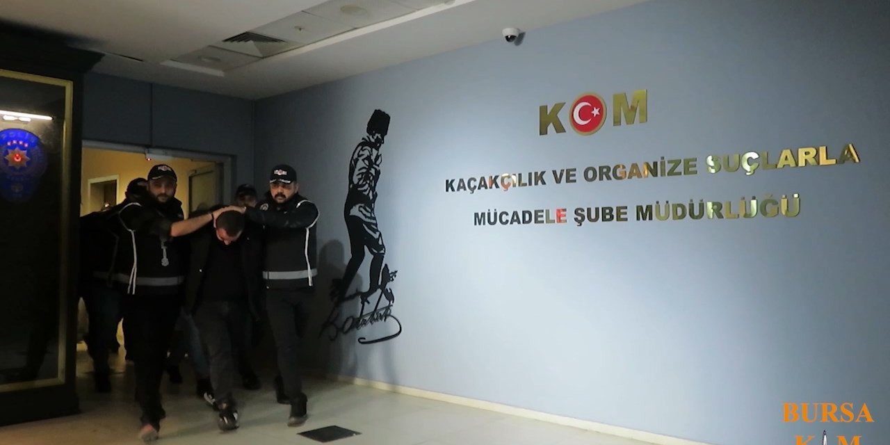 Yurt dışından gelen maden yüklü tırları gasp eden 11 kişi tutuklandı