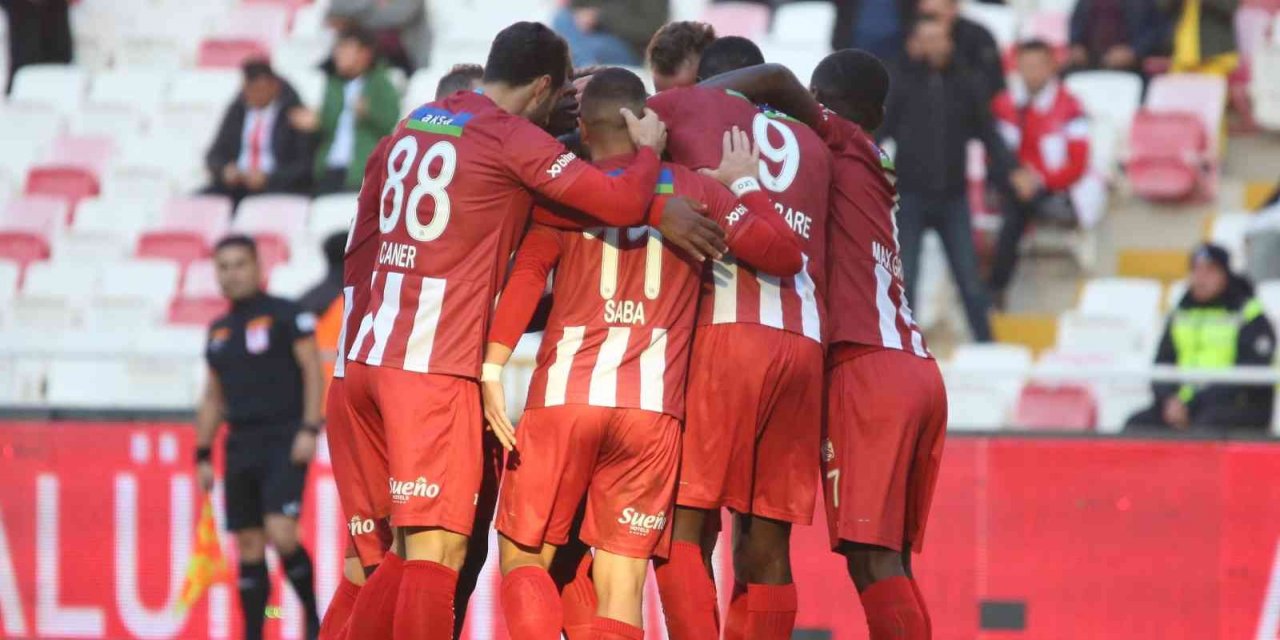 Sivasspor 11 puanla ateş hattında