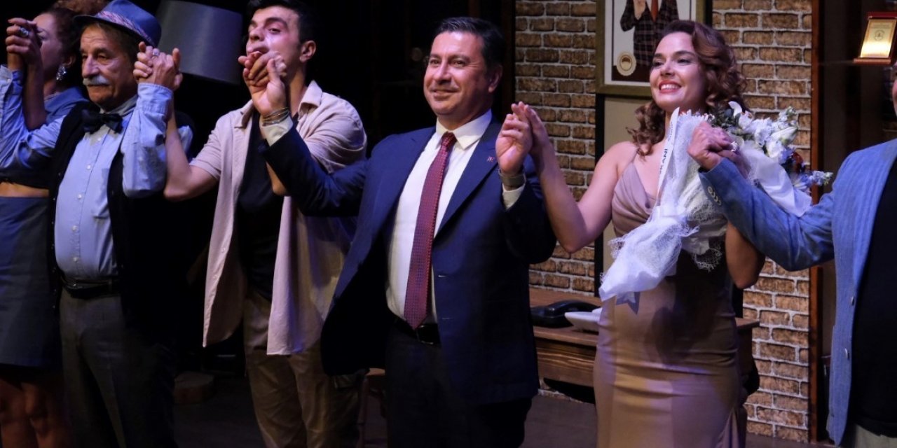Bodrum Şehir Tiyatrosu her hafta kapalı gişe oynuyor