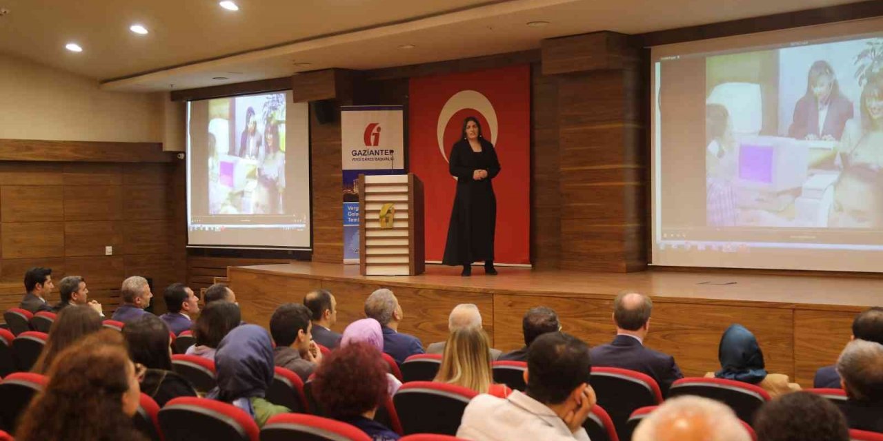 Vergi dairesi çalışanlarına metaverse konferansı