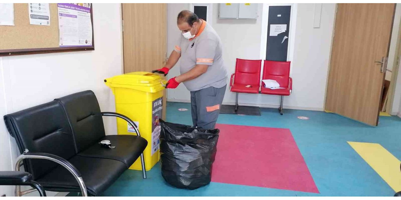 Kemer Belediyesi atık ilaçları topluyor