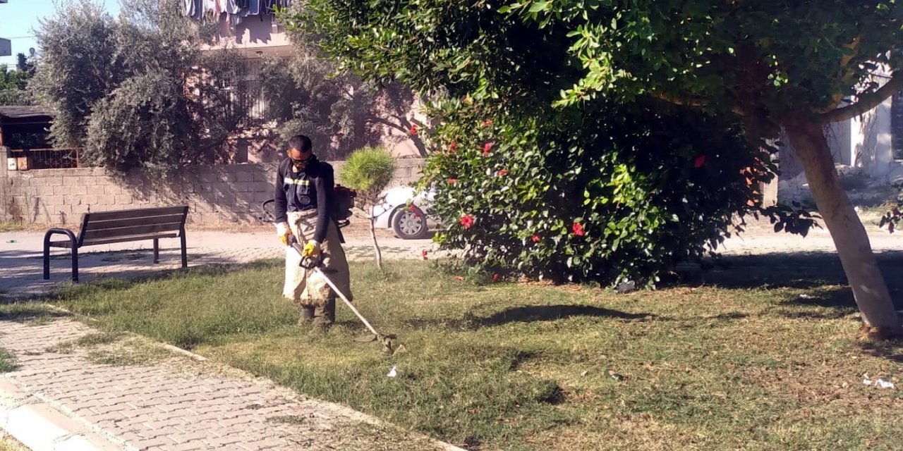 Akdeniz’de park ve yeşil alanlar elden geçiriliyor