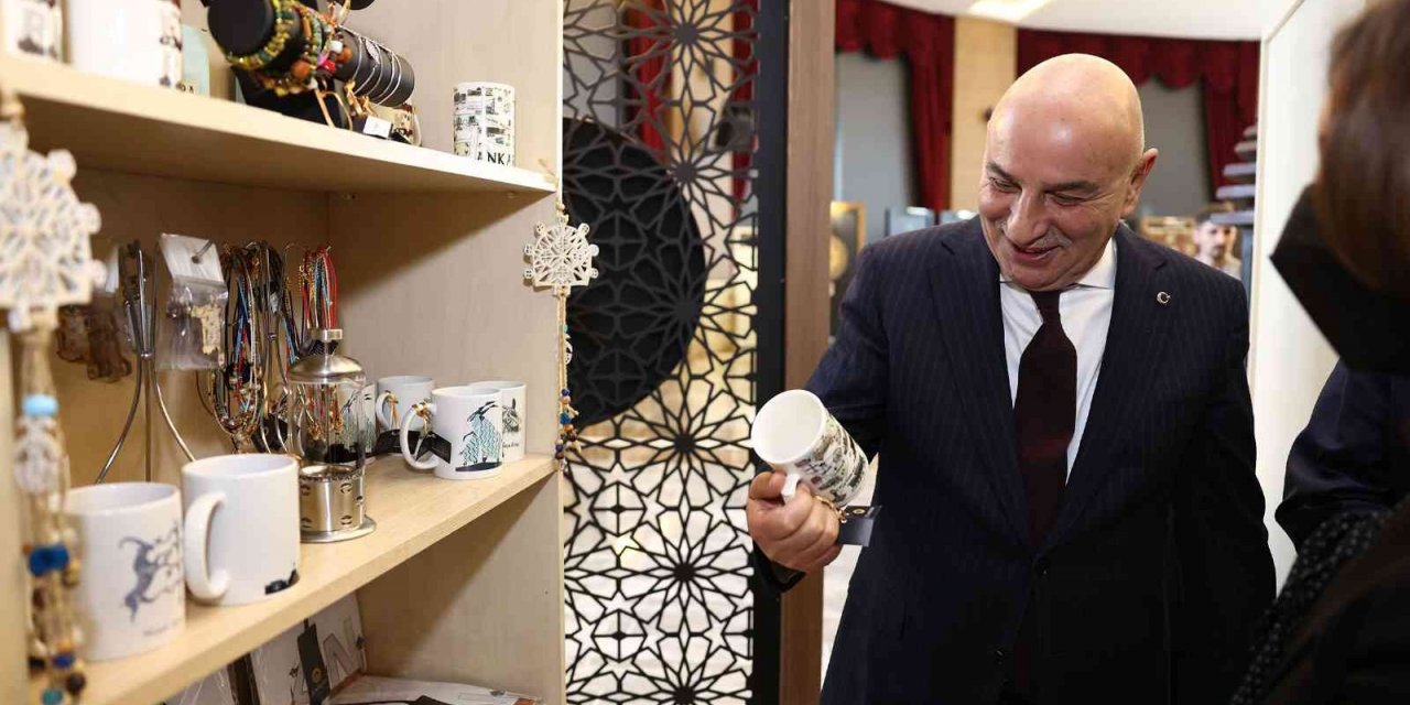 Geleneğin İzleri Karma Sergisi sanatseverleri bekliyor