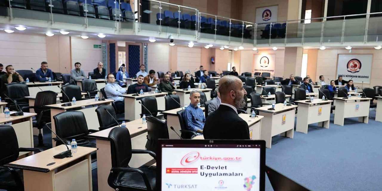 Denizli’de e-Devlet Kapısı eğitimi gerçekleştirildi