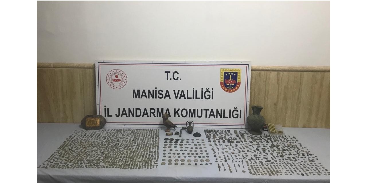 Kula’da tarihi eser operasyonu: 2 bin 385 adet tarihi eser ele geçirildi