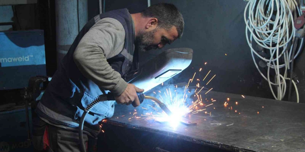 Yazılım ve mekanik donanım üreterek ihracat yapıyor