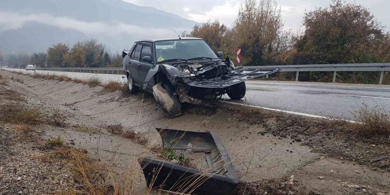 Hastaneye giderken kaza yaptılar