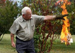 Kur'an-ı yaktılar!