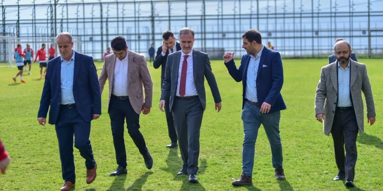Başkan Taban’dan Sivas maçı öncesi İnegölspor’a moral ziyareti