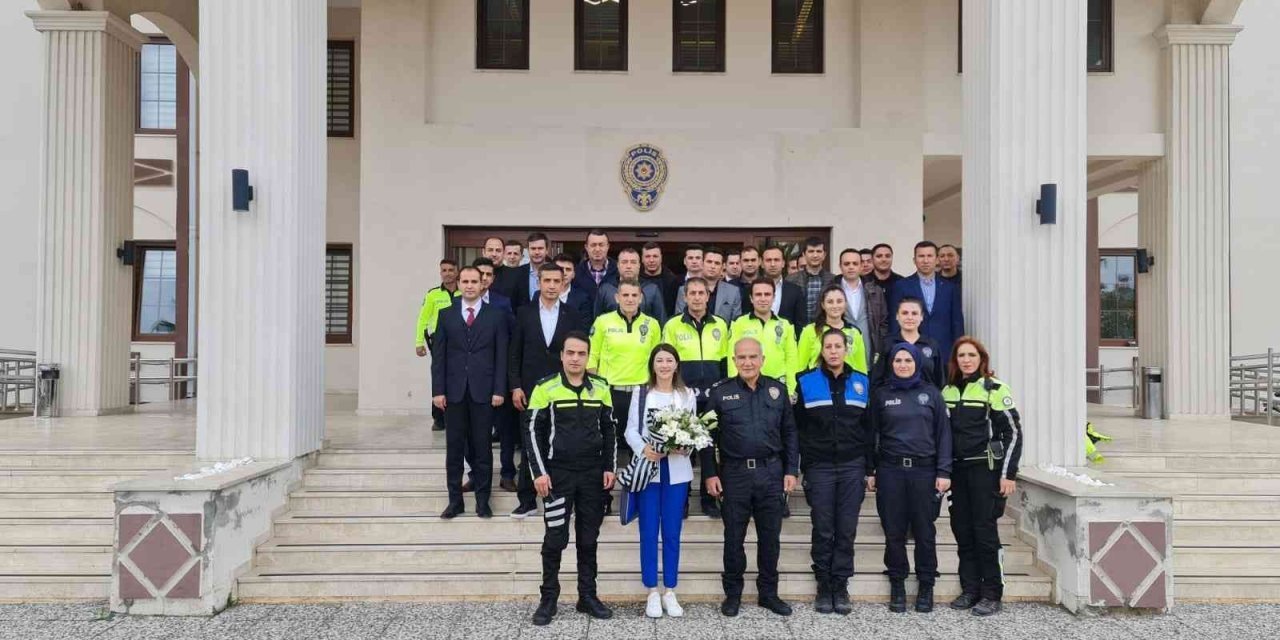 Fethiye’de polis ve bekçilere iletişim semineri verildi