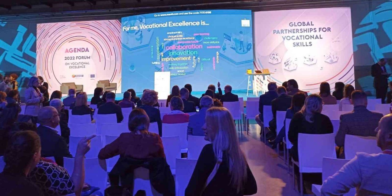 NEVÜ’lü öğrenciler ‘Mesleki Eğitimde Mükemmeliyet Merkezleri Ağı’ Toplantısında