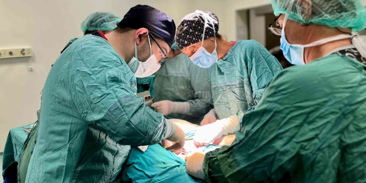 Sandıklı Devlet Hastanesi’nde başarılı troid ameliyatları devam ediyor