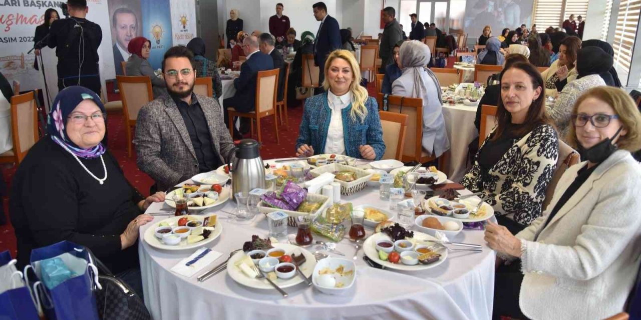 AK Partili kadınlar Türkiye yüzyılı için hazır