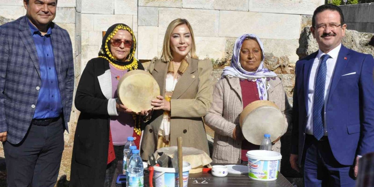 AK Parti Muğla Milletvekili Gökcan: "Delbek çalgısını yaşatmak istiyoruz"