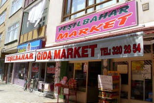 Yeşilbahar Market hizmette sınır tanımıyor