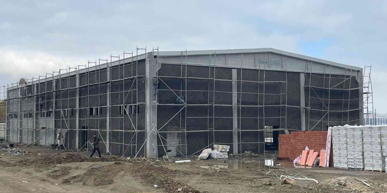 Sivrice Spor Kompleksi’nde sona gelindi