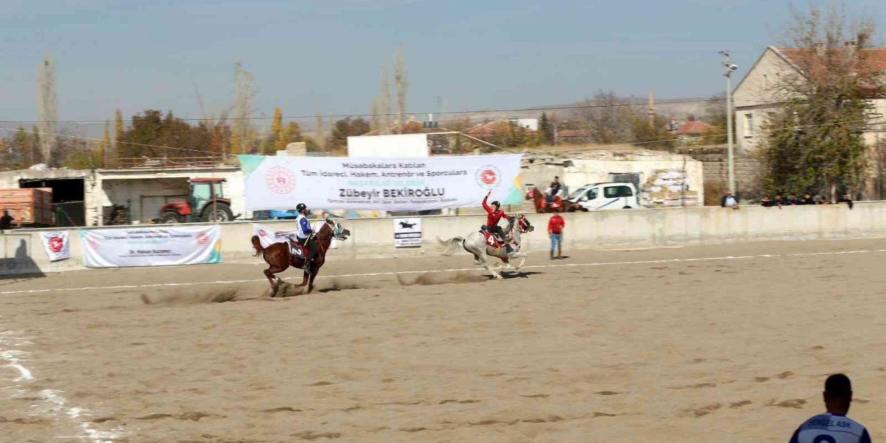 Türkiye Atlı Cirit Şampiyonası Kayseri’de yapıldı